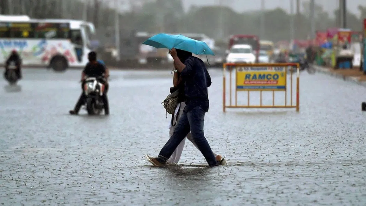 इस राज्य में भारी बारिश ने मचाई तबाही, 10 लोगों की मौत, स्कूलों और कॉलेजों में छुट्टी घोषित